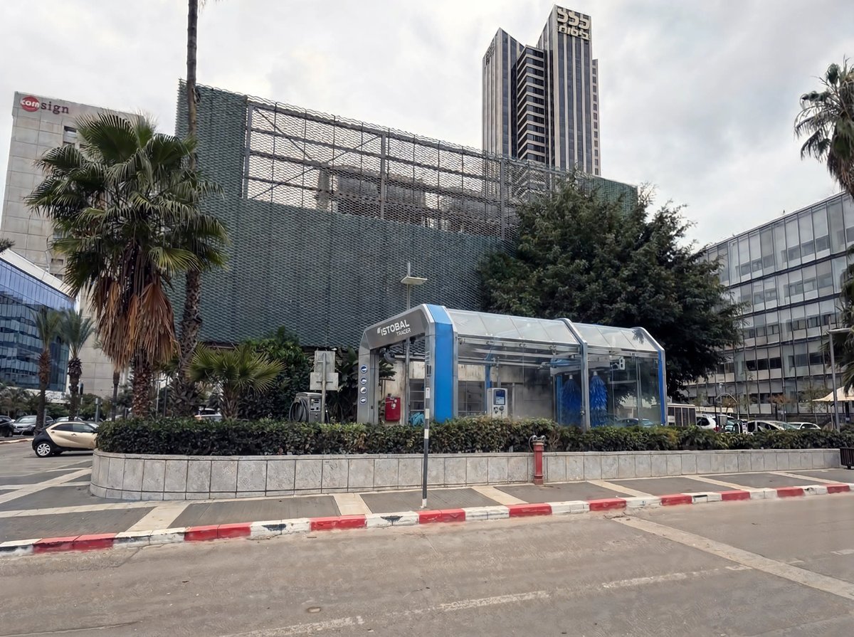 הדמיית חוץ לפרויקט מגורים רחב היקף עם גינון — View Boost